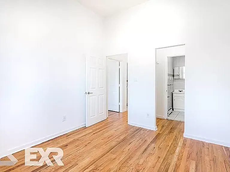 105 Pilling St #2 — Photo 8