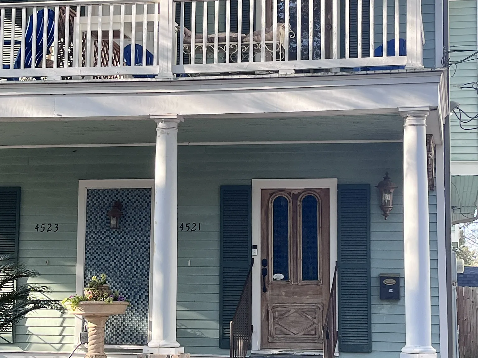3 bed, 2.5 bath, 1900 sqft, $3,000 — Photo 2