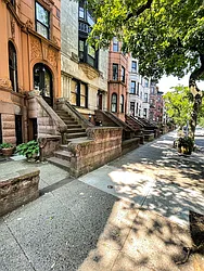 Rented by Level Group