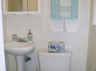 8 Strawberry Hill Rd, Danbury, CT 06811