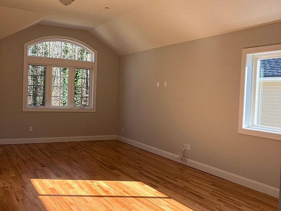 2nd image of 82 Holten Ave Floor 2