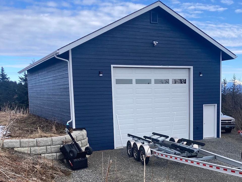 1st image of 64029 Mineral Dr