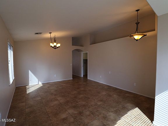 4th image of 5953 E Franklin Tale Dr