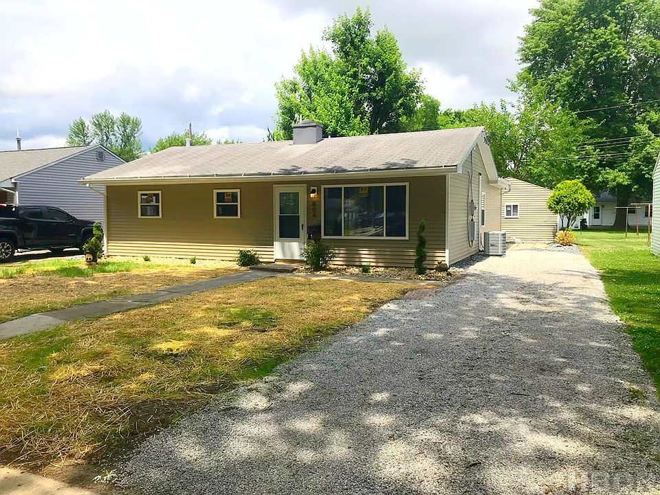 1st image of 804 Oaklawn Ave