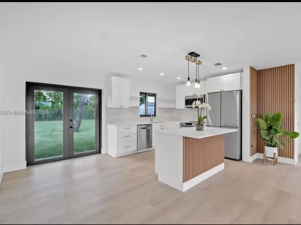 10680 SW 146th St, Miami, FL 33176
