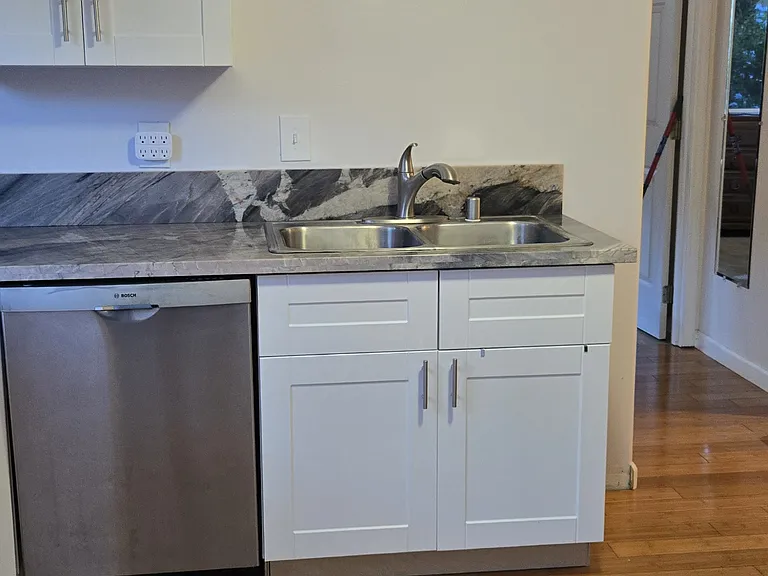 545 Halalai Pl — Photo 34