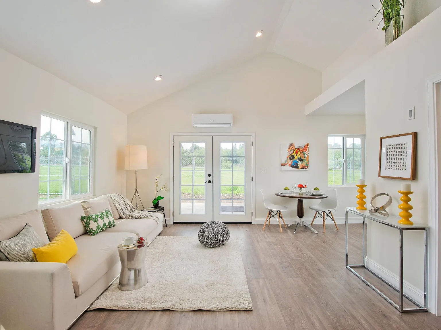 11339 Bertrand Ave — Photo 1