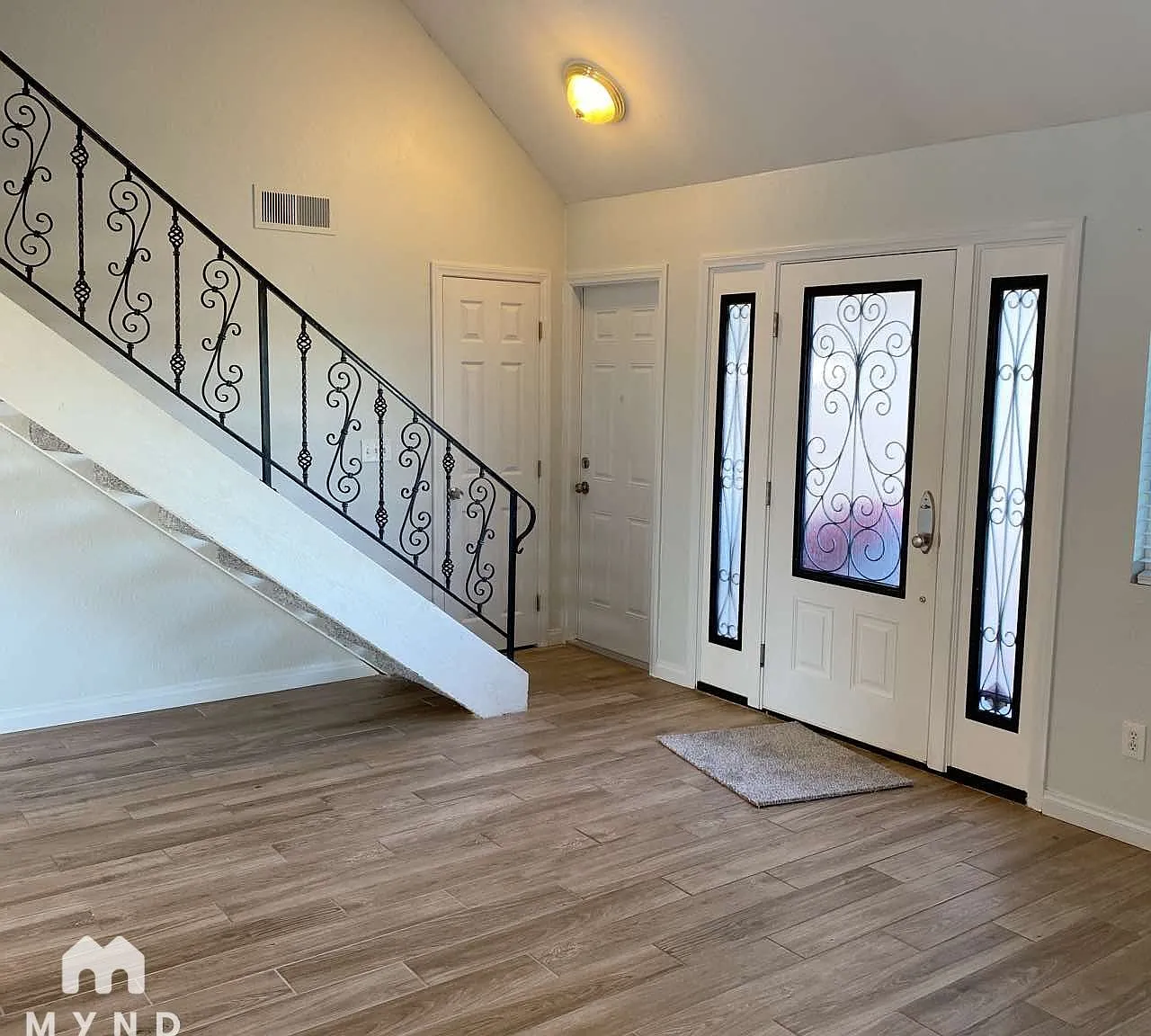 4 bed, 2.0 bath, 1676 sqft, $4,085 — Photo 4