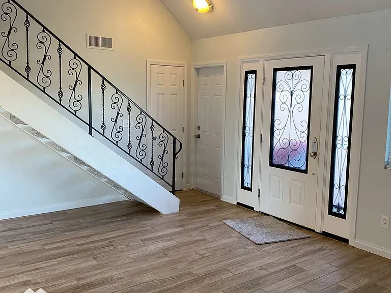 8239 Water View Ct — Photo 4