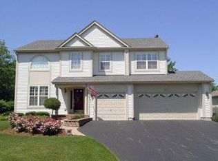 990 Barnhill Dr, Mundelein, IL