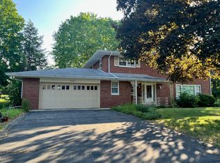210 Martha Dr, Battle Creek, MI