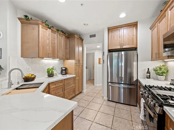 33433 Emerson Way Unit B, Temecula, CA 92592