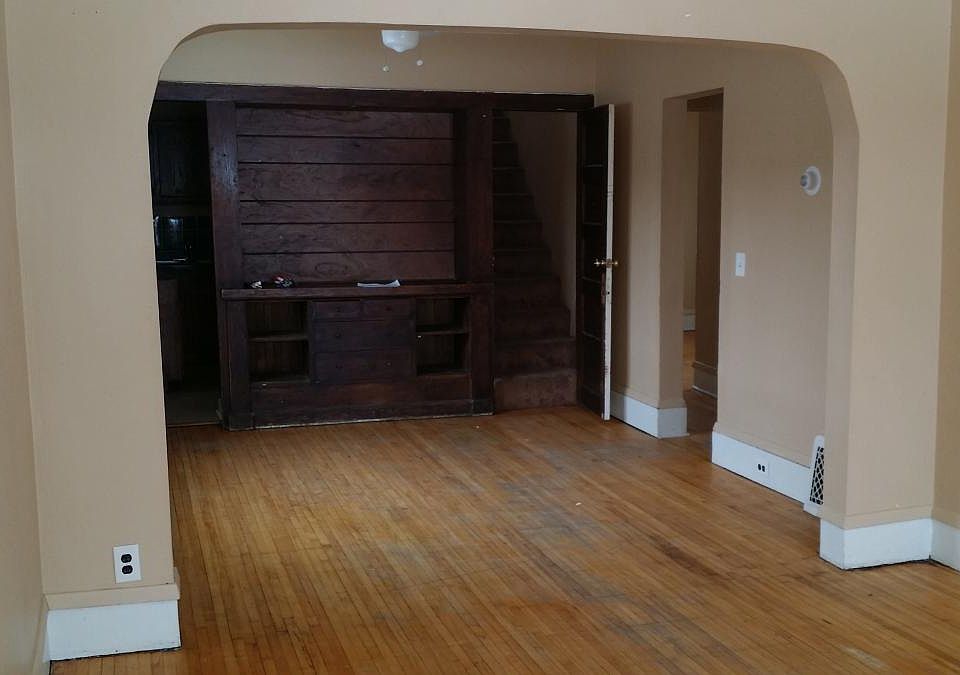 2nd image of 1335 Upton Ave N