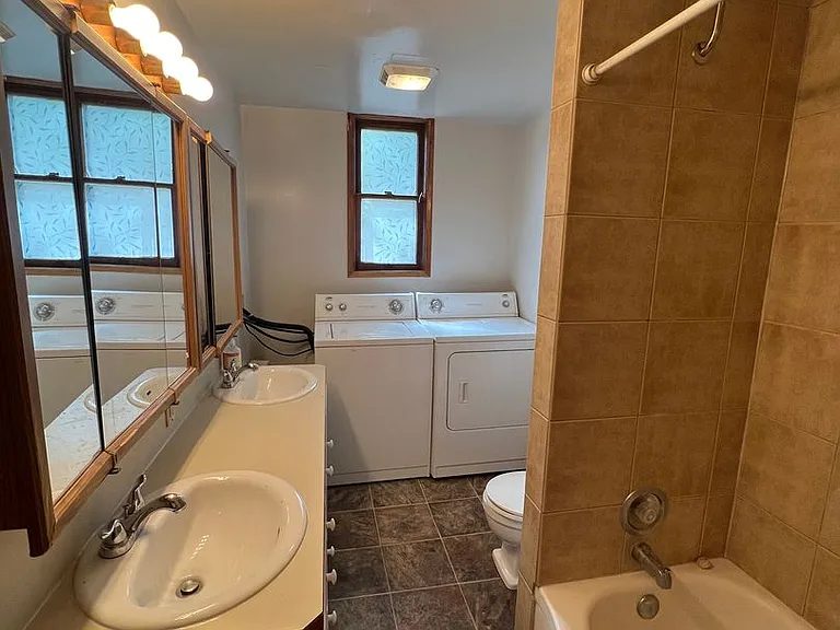 723 E Ermina Ave — Photo 10