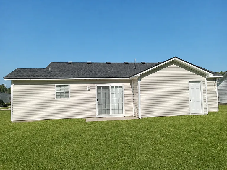 118 Sutton Dr — Photo 12