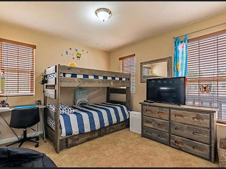 220 Candela Cir — Photo 12