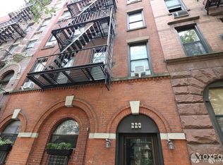 220 E 74th St APT 4R, New York, NY 10021