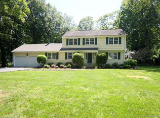 16 Mortar Rock Rd, Westport, CT 06880