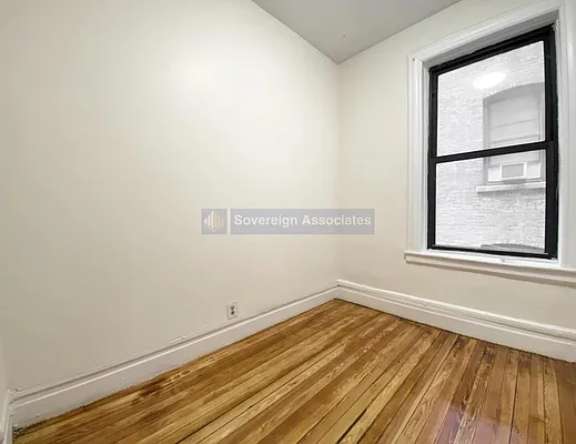 Rented by Sovereign Associates | media 38