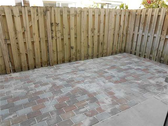 4th image of 8463 NW 107th Path #633