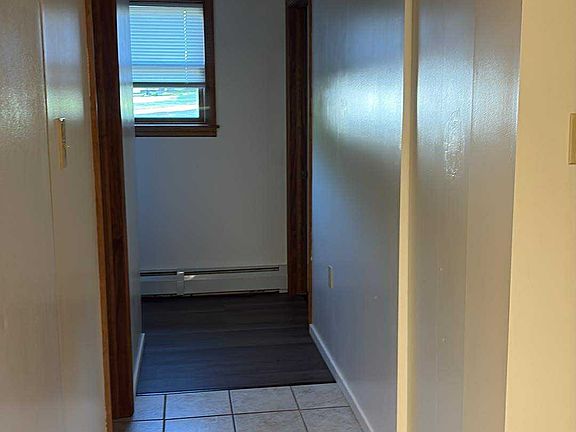 4th image of 673 Somerset Ave #A