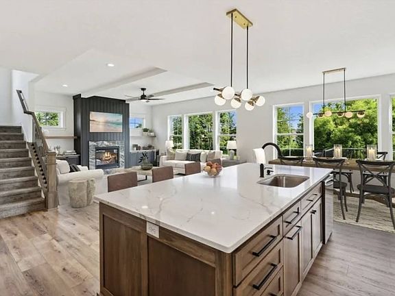 3rd image of 5324 Spring Ln