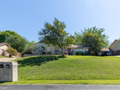 1910 Briarwood Dr, Grand Prairie, TX, 75050