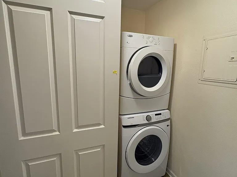OR - 4701, 4703, 4705, 4711 NE 55th Ave - KF - 4701 — Photo 3
