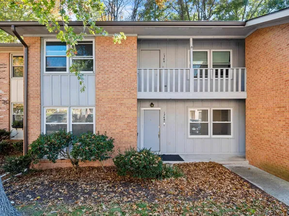 1748 Donlee Dr #105, Blacksburg, VA 24060