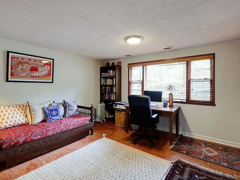 9420 Holland Ave — Photo 32