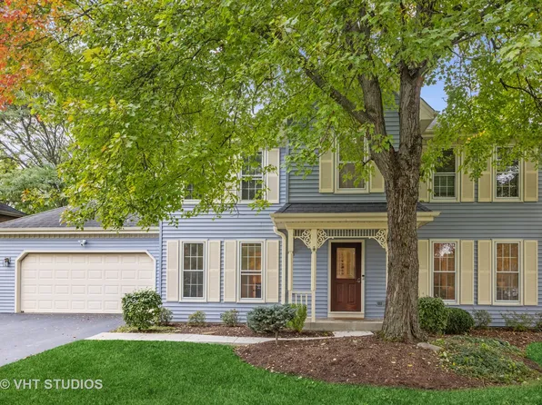 1240 Bainbridge Dr, Naperville, IL 60563