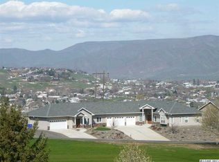 3964A Lakeview Dr, Lewiston, ID 83501