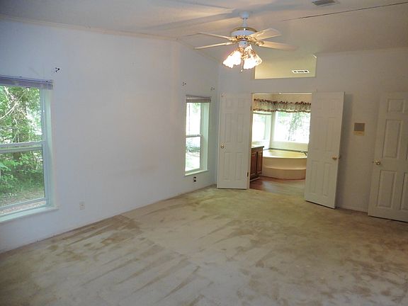 4th image of 234 Pine Cone Ln