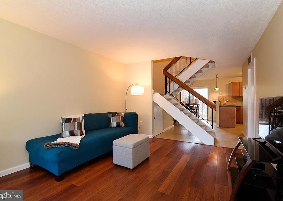 Open Contemporary Floor Plan