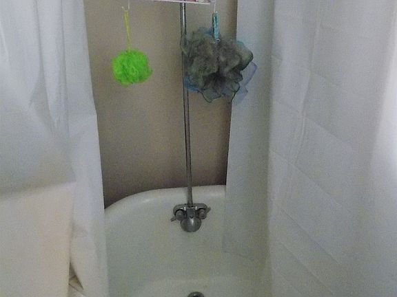 5th image of 14 Olive St