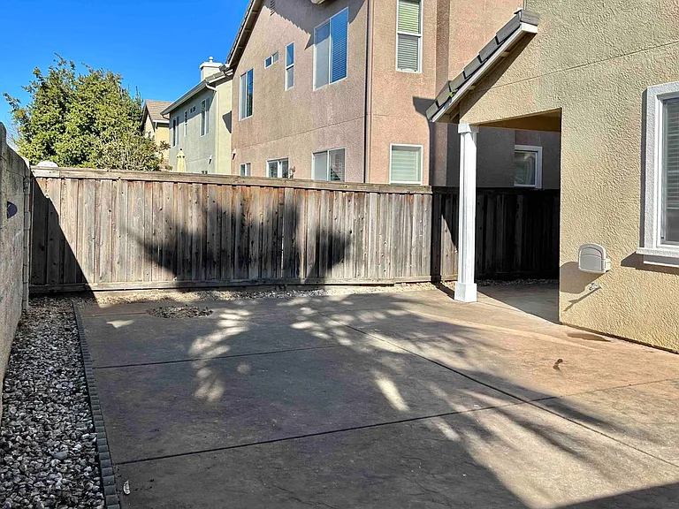 8252 Crystal Walk Cir — Photo 18