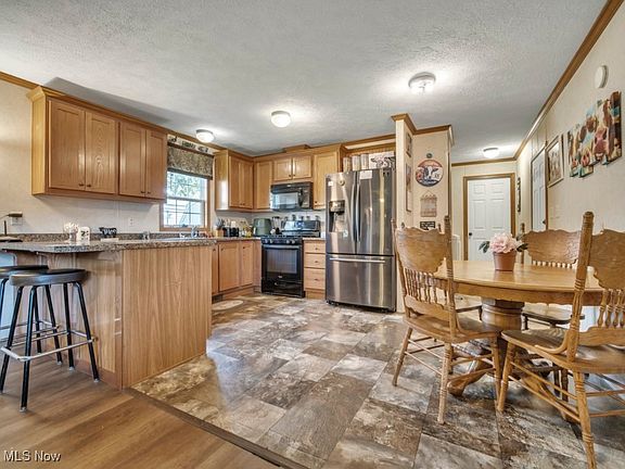 3rd image of 206 Sand Dr