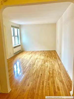 Rented by Sovereign Associates | media 30