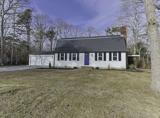 35 Stoney Cliff Rd, Centerville, MA 02632
