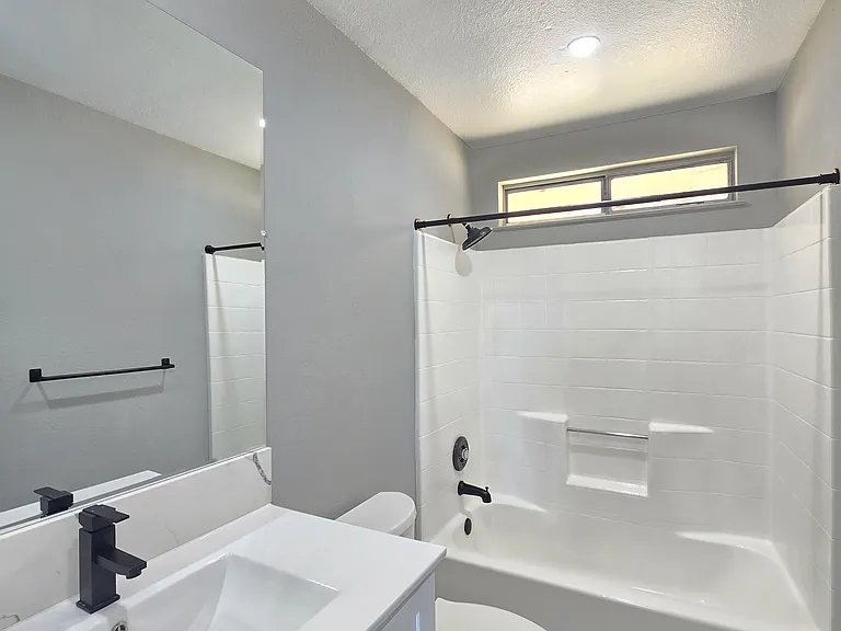 8472 Underwood Ave — Photo 8