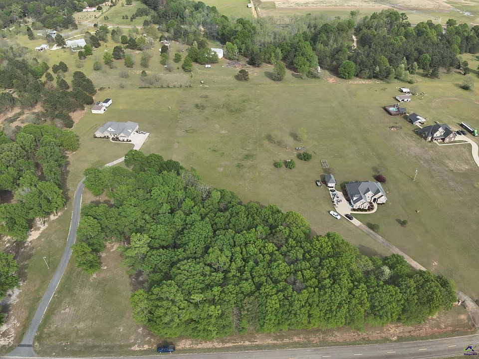 1st image of 224 Scott Rd
