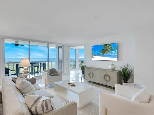6585 Nicholas BLVD #1103, NAPLES, FL 34108