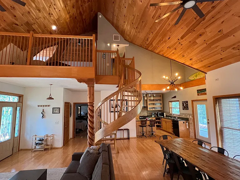 2515 Sunset Dr — Photo 12