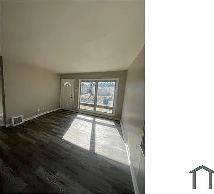 413 Caithness Rd — Photo 9