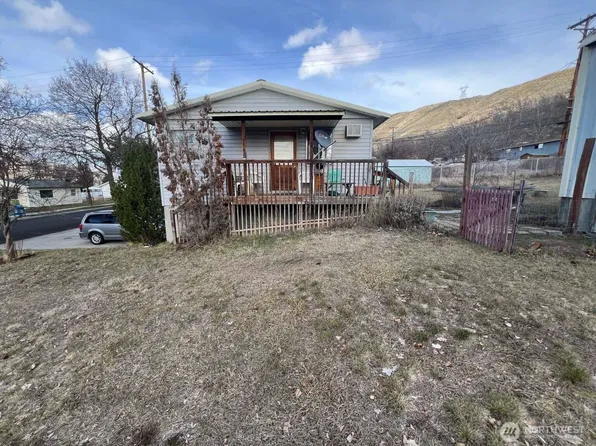 1115 Central Drive, Coulee Dam, WA 99116