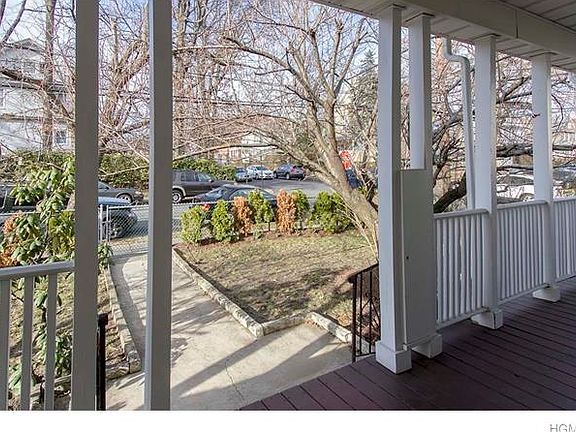 4th image of 134 Elm Ave