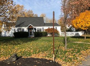 74 Beech Rd, Amherst, NY 14226