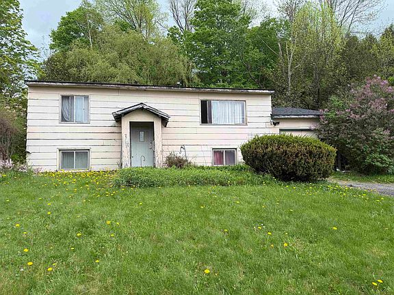 5th image of 7 Meadow Wood Drive