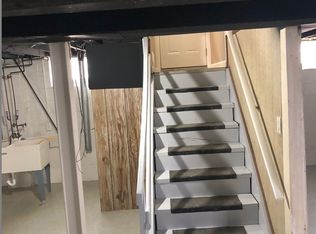 7296 Sterling St, Center Line, MI 48015