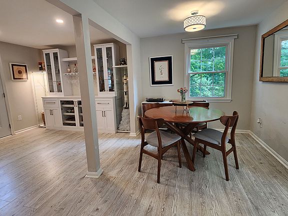 2nd image of 2927 Amberleigh Way